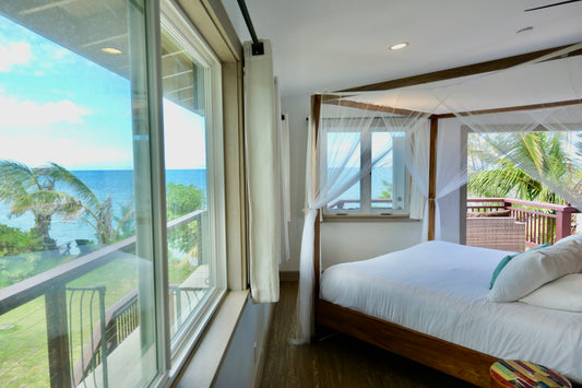 Romantic Beachfront Studio